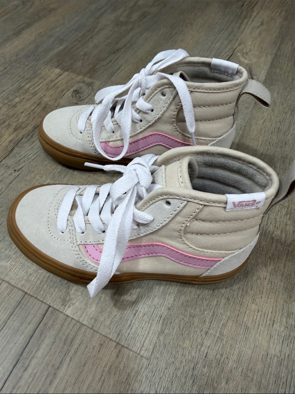 Vans Kids High-Top Sneakers in Beige with Pink Stripe